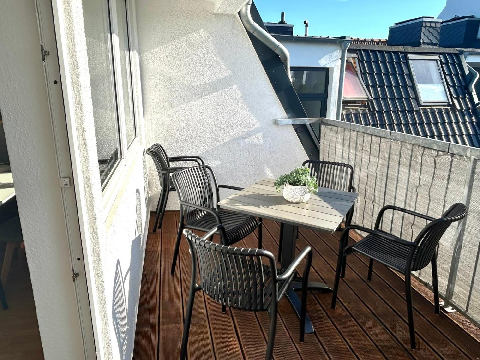 Bhv-3- Und 5-Zimmer Wohnungen Mit Terrasse, 24H Self-Check-In, Tv, Internet, Disneyplus, Waschmaschine Bremerhaven Esterno foto